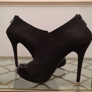 Black Ankle Booties!